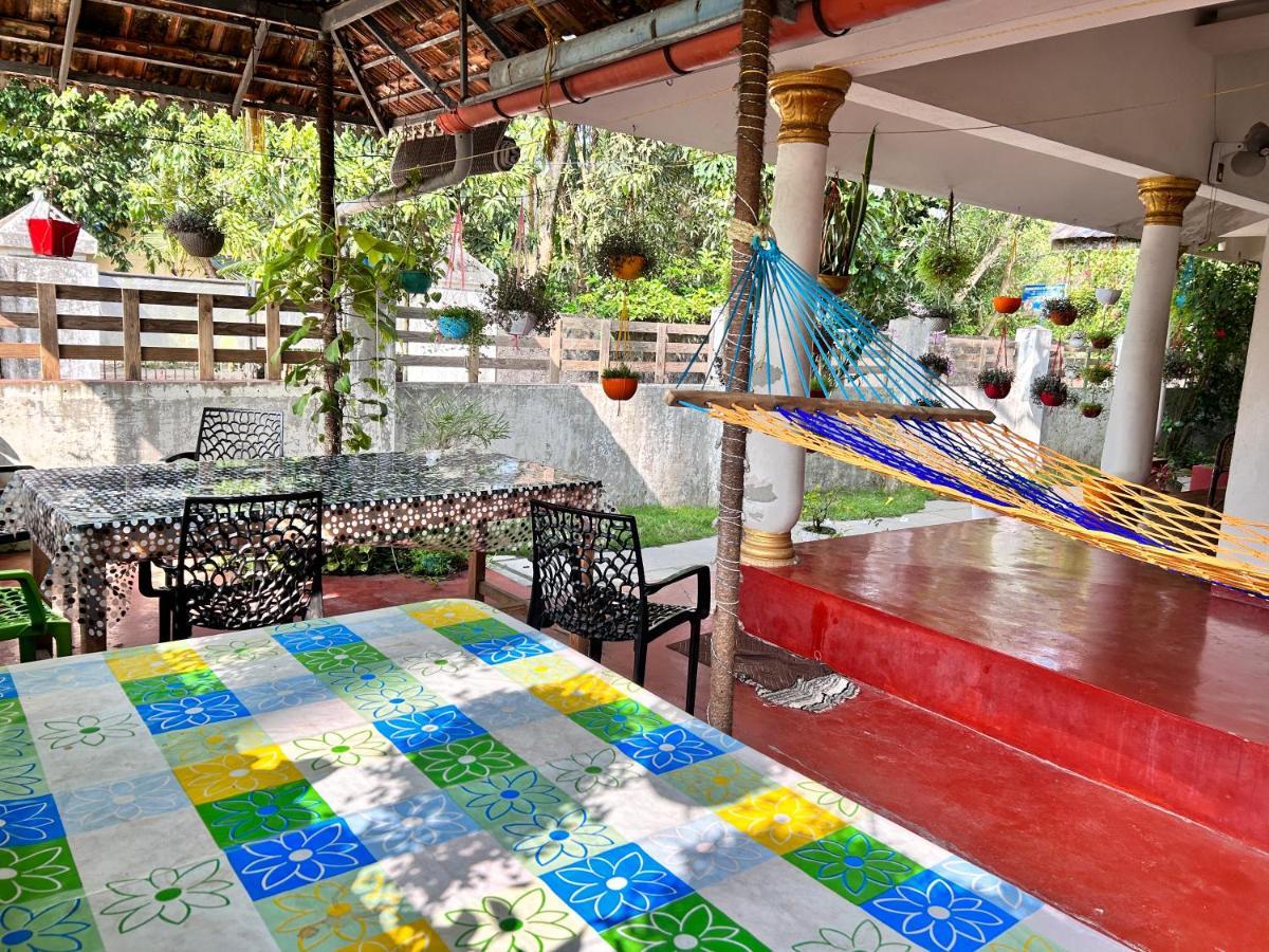 Marari Beach Cleetus Homestay Mararikulam Dış mekan fotoğraf